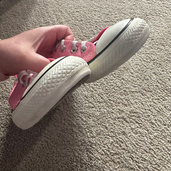 Converse Chuck Taylor All Star Low Top Sneakers Bright Pink Women's 10 Men's 8 - Picture 6 of 10